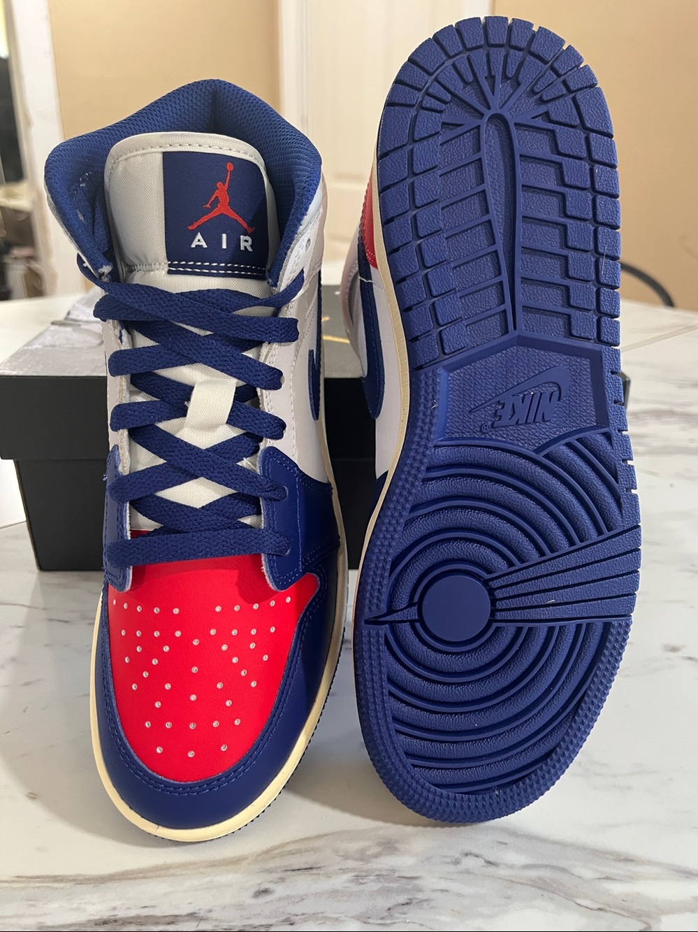 Jordan 1 Mid-top - Picture 4 of 6